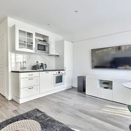 Bel Pres Des Champs-elysees * 巴黎