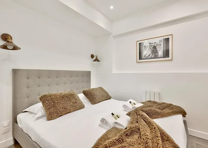 Bel Pres Des Champs-elysees 巴黎